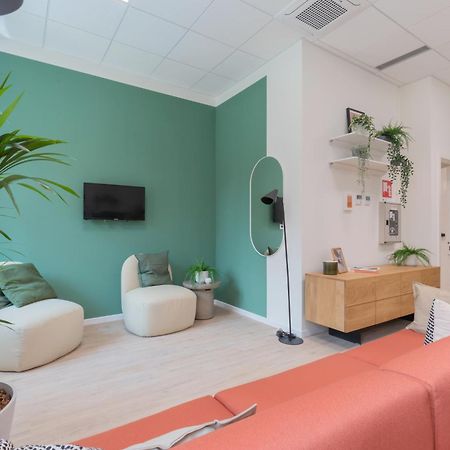 Well-Located Campus Rooms Near City Park Mailand Exterior foto