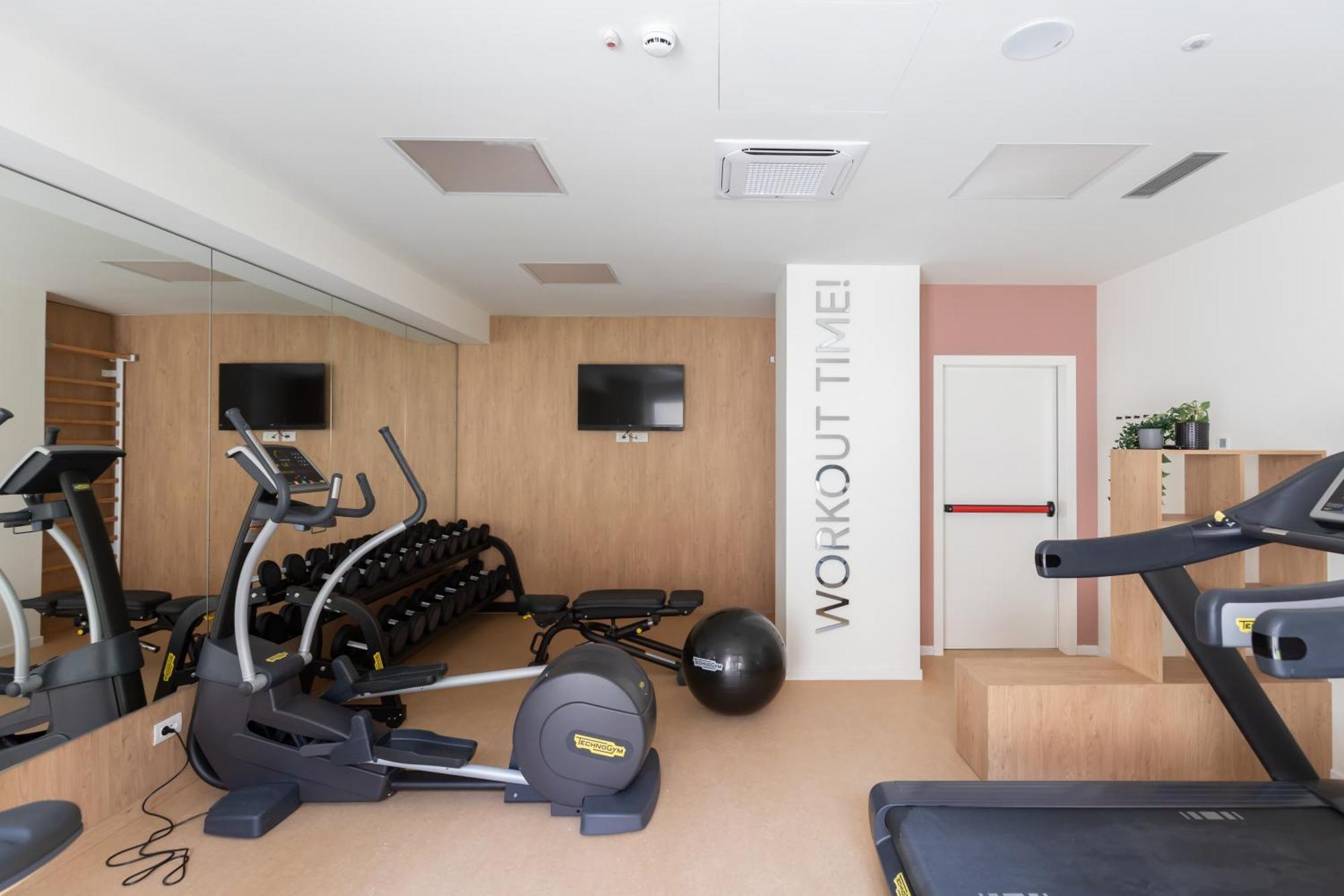 Well-Located Campus Rooms Near City Park Mailand Exterior foto
